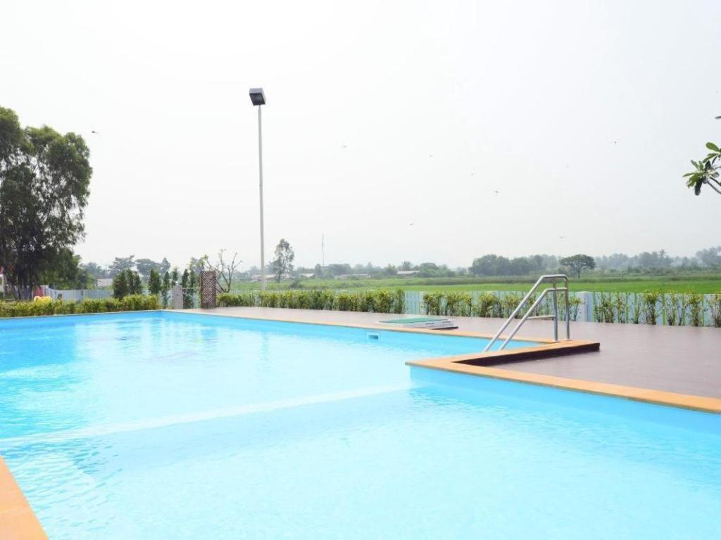 Juntima Boutique Hotel Phetchaburi Exterior foto