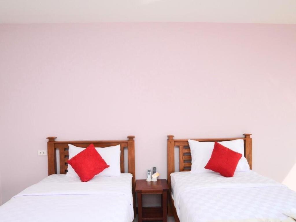 Juntima Boutique Hotel Phetchaburi Exterior foto