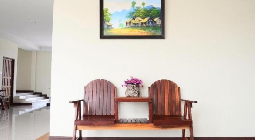 Juntima Boutique Hotel Phetchaburi Exterior foto